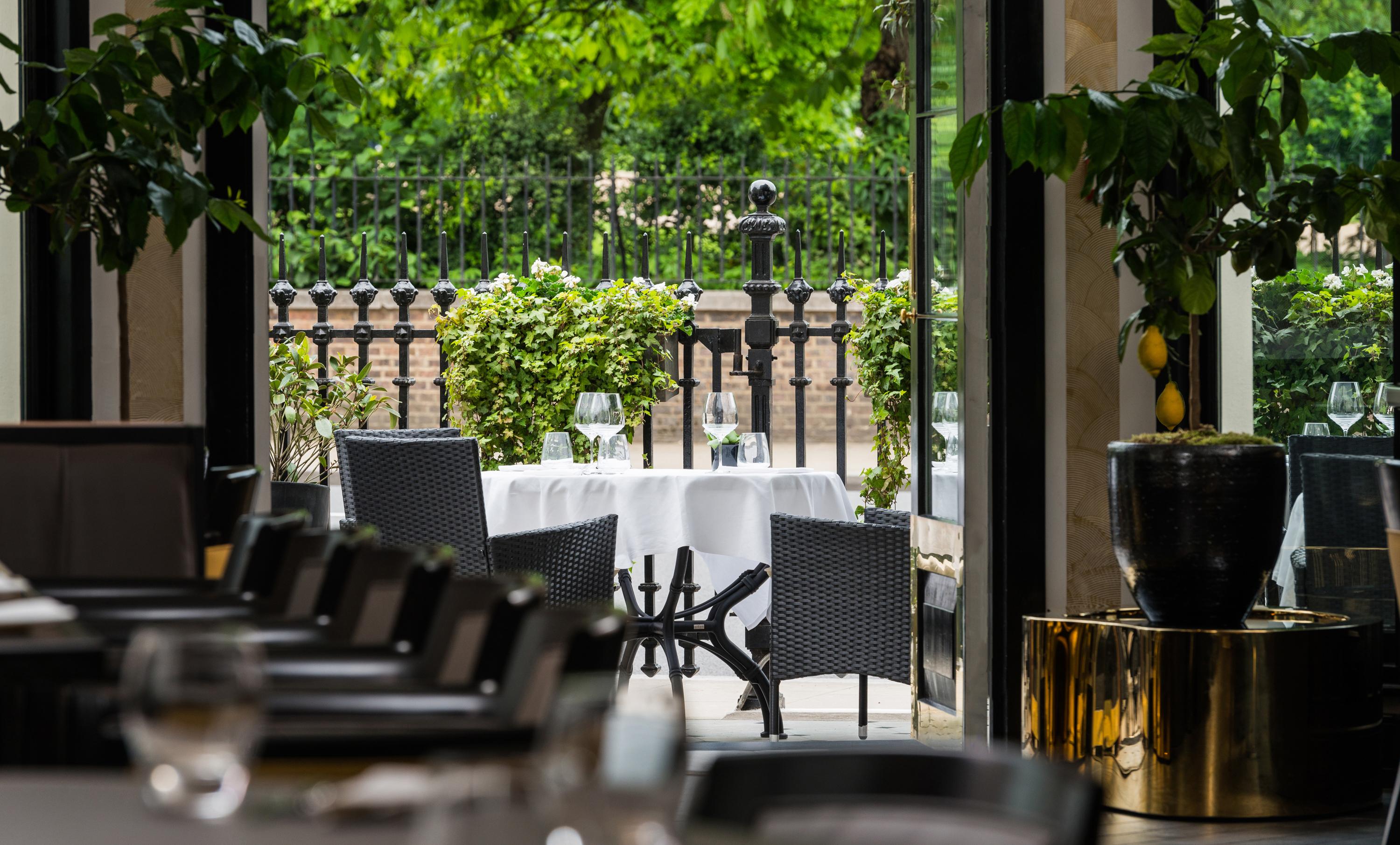 60 Hyde Park Gate Hotel London Exterior photo